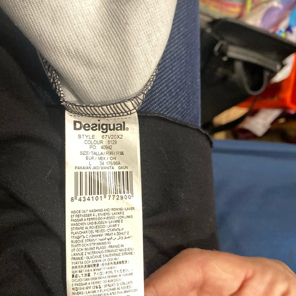 Desigual dress size M/L - Picture 3 of 7